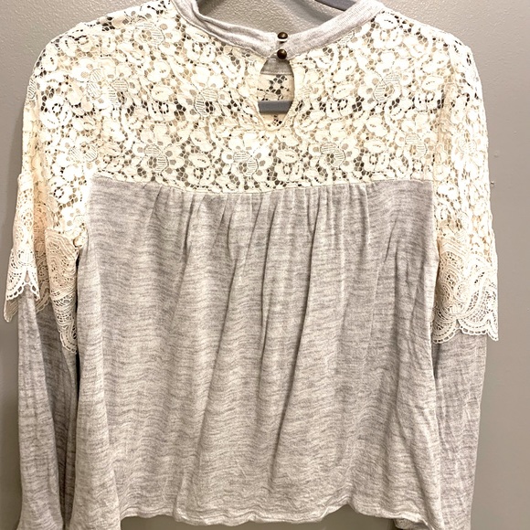 This top is from Altar’d state, runs TTS, but a little tight in the Bust area! - Picture 2 of 2